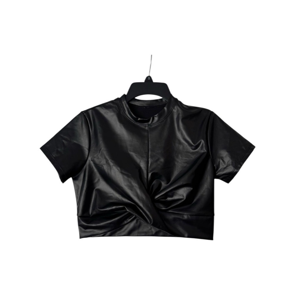 ZASUWA Chic Black Faux Leather Short Sleeve‎ Crop Top